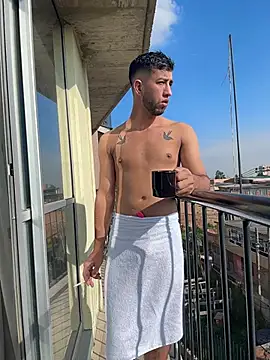 liam bronw online show from February 11, 1:22 pm