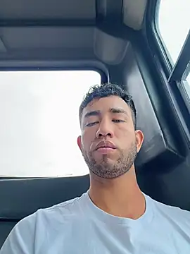 liam bronw online show from March 18, 7:04 pm