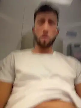 liam bronw online show from April 10, 6:04 pm