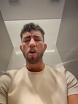 liam bronw online show from April 3, 6:47 pm