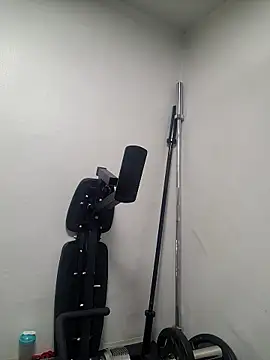 Snapshot of SADKOREAN chatting on April 6, 1:01 am SADKOREAN online show from April 6, 1:01 am