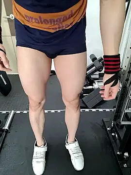 Snapshot of SADKOREAN chatting on April 5, 1:56 am SADKOREAN online show from April 5, 1:56 am