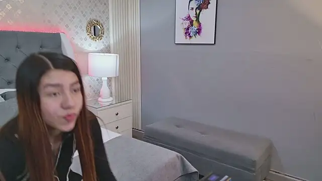 VioletFroost online show from February 7, 7:22 pm