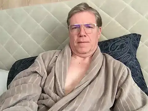 Snapshot of abibull chatting on April 18, 6:49 am abibull online show from April 18, 6:49 am
