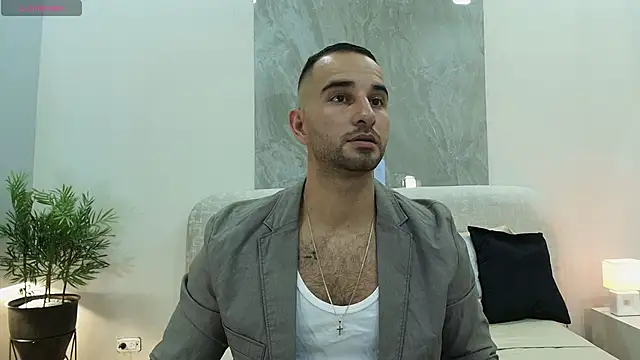 Snapshot of lorenzo_walker_1 chatting on June 5, 5:40 pm lorenzo walker 1 online show from June 5, 5:40 pm