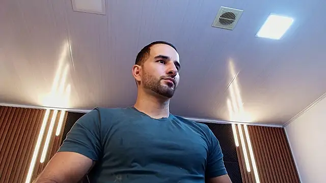 Snapshot of lorenzo_walker_1 chatting on February 5, 5:31 pm lorenzo walker 1 online show from February 5, 5:31 pm