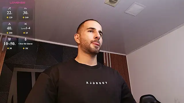 Snapshot of lorenzo_walker_1 chatting on February 19, 5:21 pm lorenzo walker 1 online show from February 19, 5:21 pm