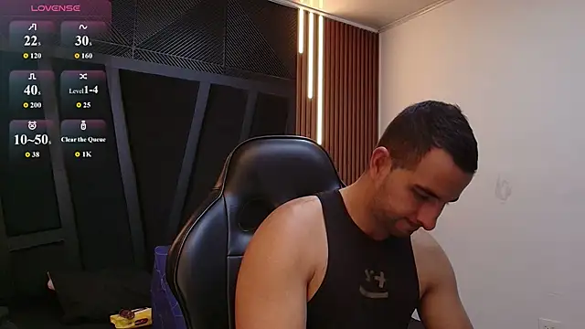 lorenzo walker 1 online show from April 13, 5:28 pm