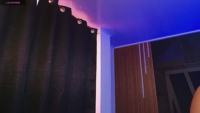 lorenzo walker 1 online show from March 14, 5:19 pm