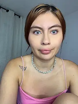 Snapshot of Stormi_th chatting on June 18, 7:29 am Stormi th online show from June 18, 7:29 am