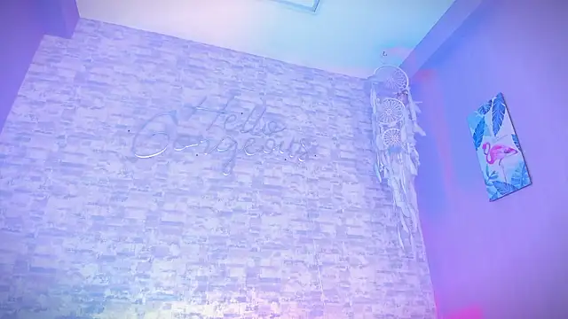 ayla lux online show from February 15, 6:36 am