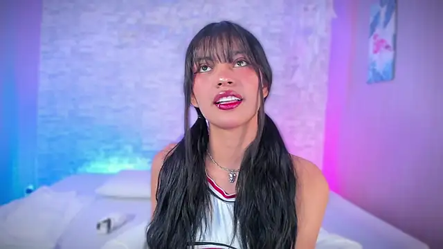 ayla lux online show from February 24, 4:57 am