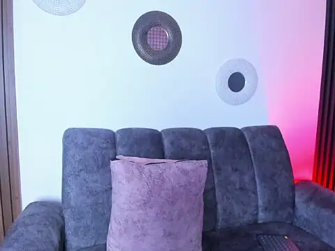 Snapshot of EbonyTanisha chatting on February 18, 7:21 pm EbonyTanisha online show from February 18, 7:21 pm