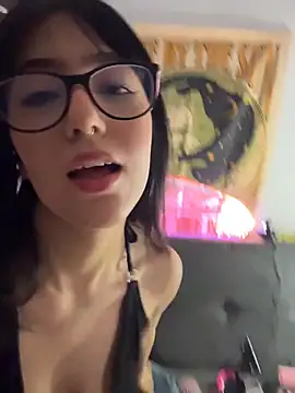 HinaSweet online show from February 26, 12:21 am