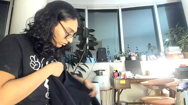 Longhairdaddy online show from January 9, 5:14 am