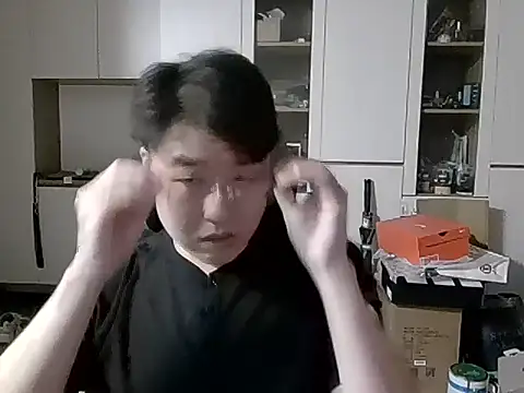 W0Ijn online show from April 24, 2:57 am