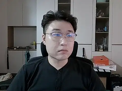 W0Ijn online show from May 8, 2:37 am