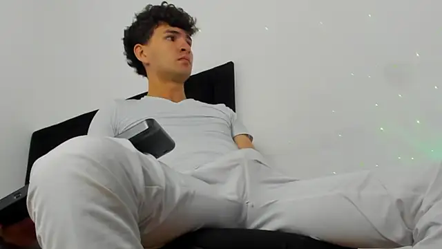 camilo model online show from February 25, 11:54 am