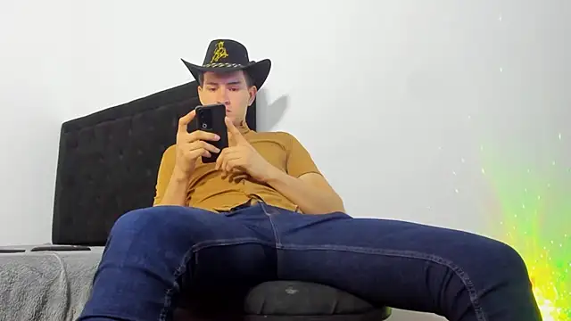 camilo model online show from February 26, 1:38 am