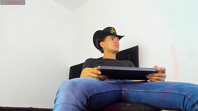 camilo model online show from March 12, 4:44 pm