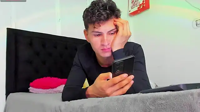 camilo model online show from April 17, 4:48 am