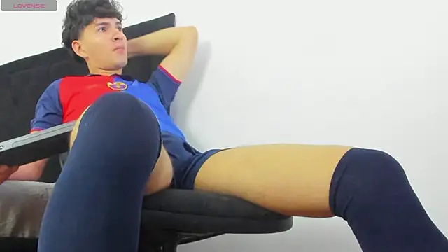 camilo model online show from March 15, 7:54 pm