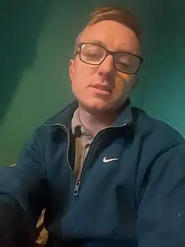 mateuszuuu online show from April 6, 4:30 am