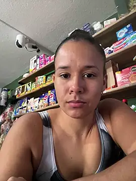 lannabellx online show from March 2, 9:33 pm