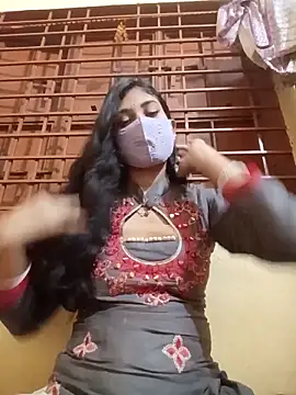 queenneha69 online show from May 12, 4:24 pm