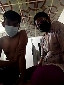 queenneha69 online show from April 3, 4:57 pm