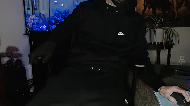 Snapshot of EspanolVato chatting on February 25, 10:15 am EspanolVato online show from February 25, 10:15 am