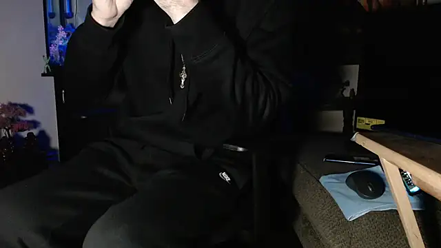 Snapshot of EspanolVato chatting on February 3, 10:20 am EspanolVato online show from February 3, 10:20 am