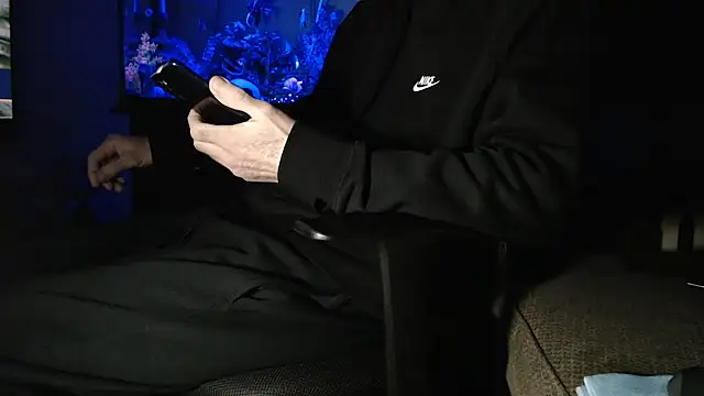 Snapshot of EspanolVato chatting on February 6, 9:16 am EspanolVato online show from February 6, 9:16 am