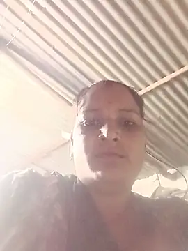 Hot hiuj online show from May 20, 1:08 pm