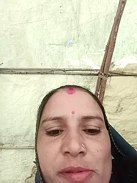 Hot hiuj online show from January 8, 9:04 am