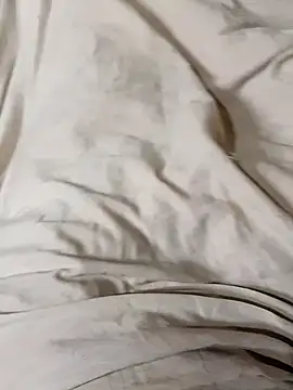 Hot hiuj online show from February 5, 6:37 pm