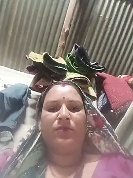 Hot hiuj online show from June 4, 7:07 pm