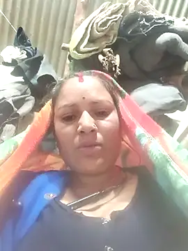 Hot hiuj online show from February 20, 8:00 pm