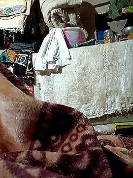 Hot hiuj online show from March 3, 3:19 pm