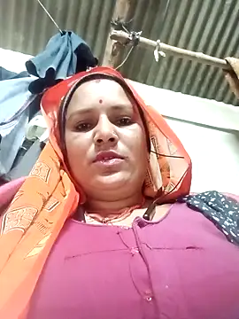 Hot hiuj online show from February 7, 9:23 pm