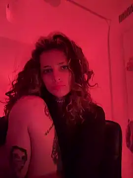 Snapshot of paranoidbimbo chatting on March 4, 3:20 pm paranoidbimbo online show from March 4, 3:20 pm