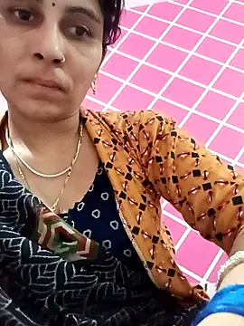 Snapshot of Hot_ree85 chatting on February 17, 2:25 pm Hot ree85 online show from February 17, 2:25 pm