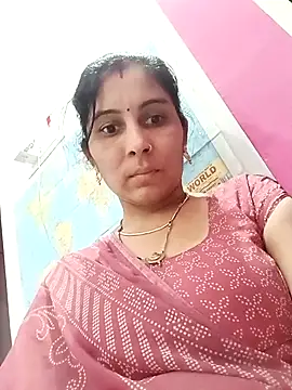 Snapshot of Hot_ree85 chatting on March 3, 8:10 am Hot ree85 online show from March 3, 8:10 am