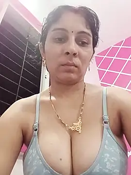Hot ree85 online show from June 3, 2:56 am