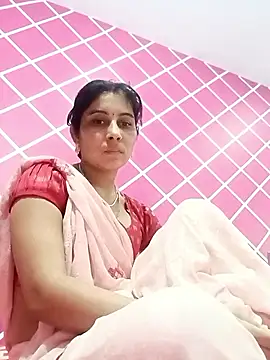 Snapshot of Hot_ree85 chatting on February 3, 6:40 am Hot ree85 online show from February 3, 6:40 am