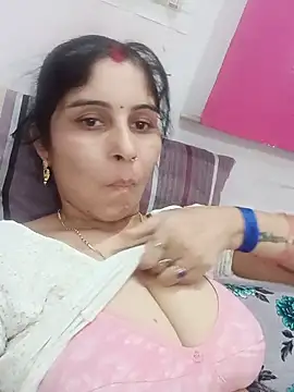 Hot ree85 online show from May 26, 6:00 am