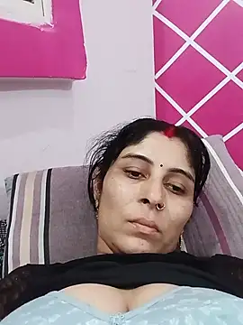 Hot ree85 online show from May 27, 2:46 pm