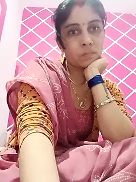 Snapshot of Hot_ree85 chatting on February 24, 6:58 am Hot ree85 online show from February 24, 6:58 am