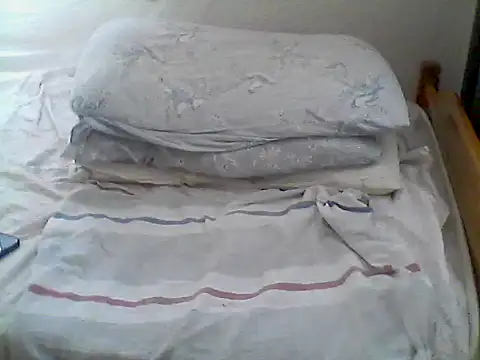 Snapshot of KUCUKSIKLI8CM chatting on July 4, 7:37 am KUCUKSIKLI8CM online show from July 4, 7:37 am