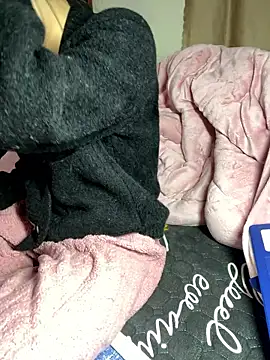 lealia699 online show from January 8, 4:57 pm